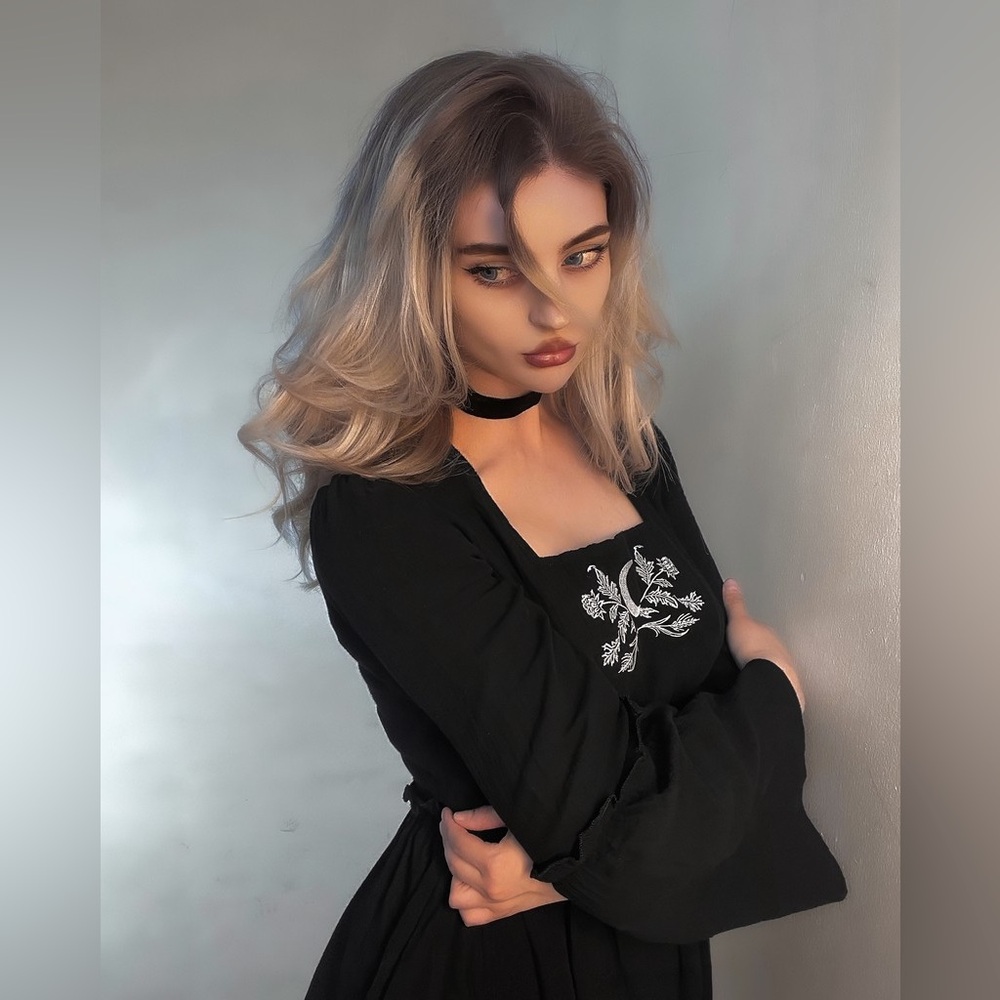 Disturbia Aradia Embroidered Midi Dress US 14 / UK 18 - Picture 9 of 10